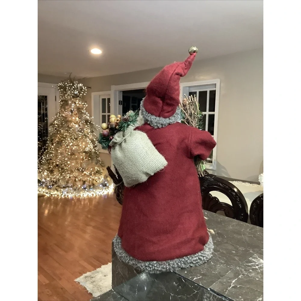 Woodland Christmas Santa Tree Topper Tabletop Figurine 19